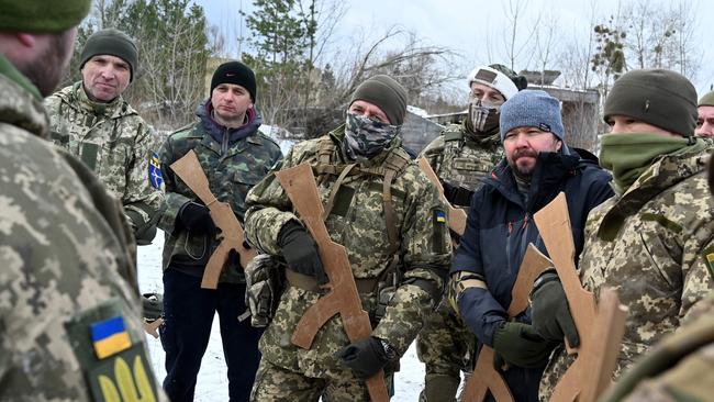 Ukrainian Territorial Defense Forces, the military reserve of the Ukrainian Armes Forces, take part in a military exercise near Kiev on December 25, 2021. Picture: Sergei SupinskyAFP