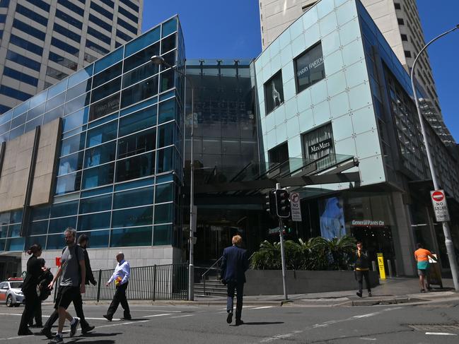 SYDNEY, AUSTRALIA - NewsWire Photos OCTOBER 29, 2020: People are seen at Westfield Bondi Junction shopping centre in Sydney. Picture: NCA NewsWire / Steven Saphore