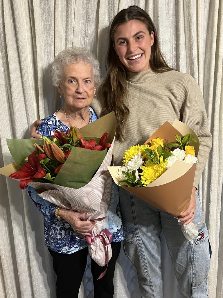 Barbara Leo and NRLW star Jessica Sergis.