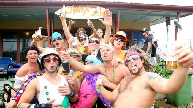 Mooloolaba New years eve party goes get ready to a big night in 2007. Picture: Jason Dougherty