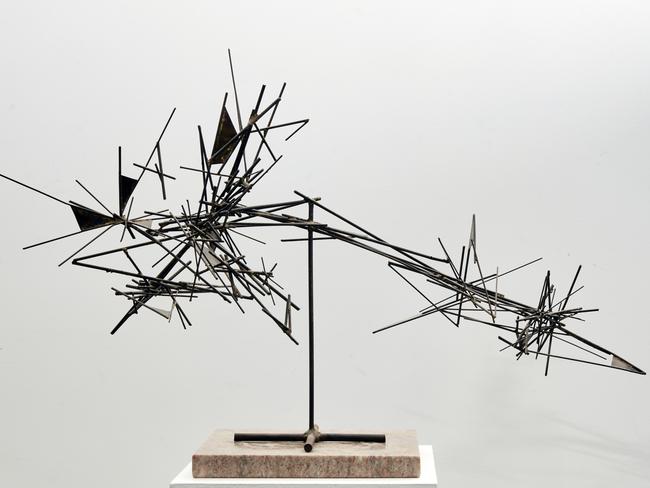 Robert KlippelNo. 79 Metal construction 1958brazed steel and copper40.6 x 71 x 25 cmHassall Collection, Sydney© Andrew Klippel. Courtesy of The Robert Klippel Estate, represented by Annette Larkin Fine Art, Sydney and Galerie Gmurzynska, Zurich / Copyright Agency, 2019