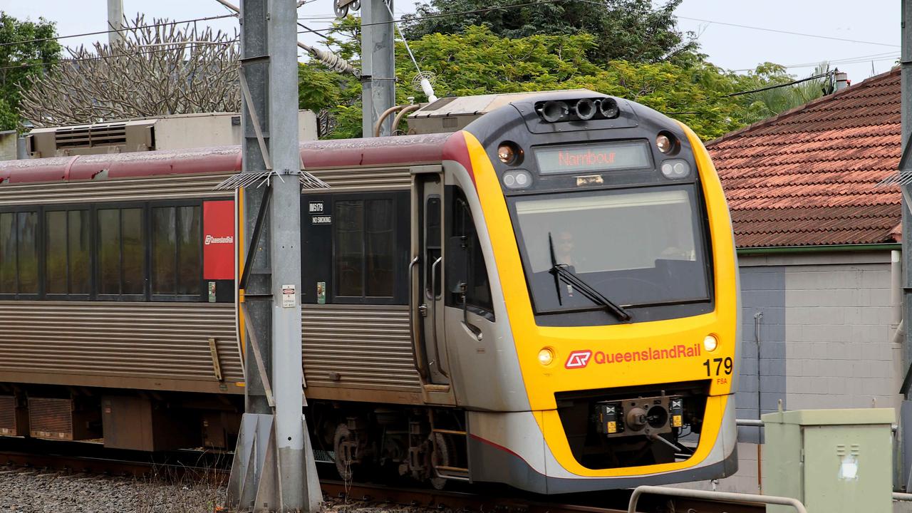 War of words erupts over Qld Rail job cuts as works scrapped