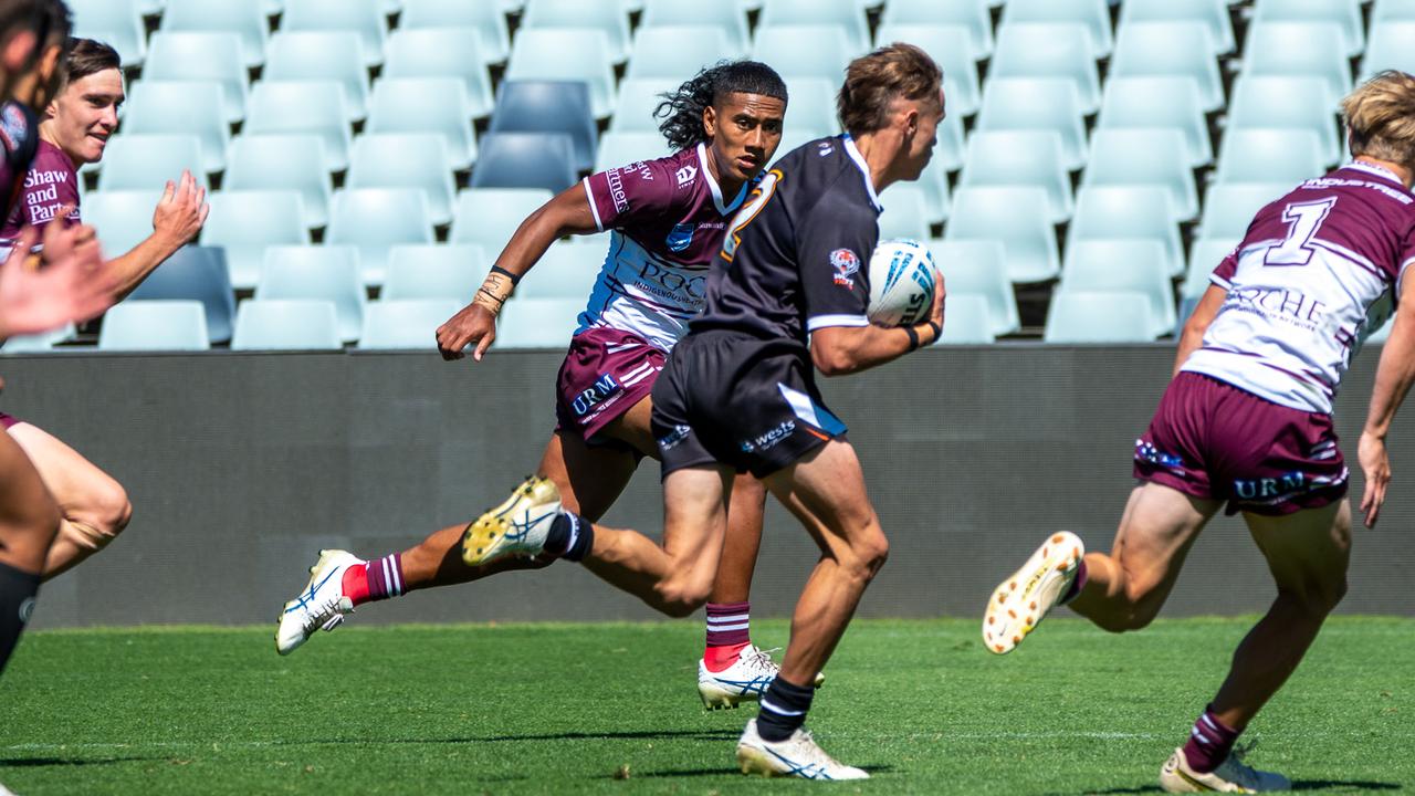 Riley Oitmann slices through for Wests in the Harold Matts. Picture: Thomas Lisson.