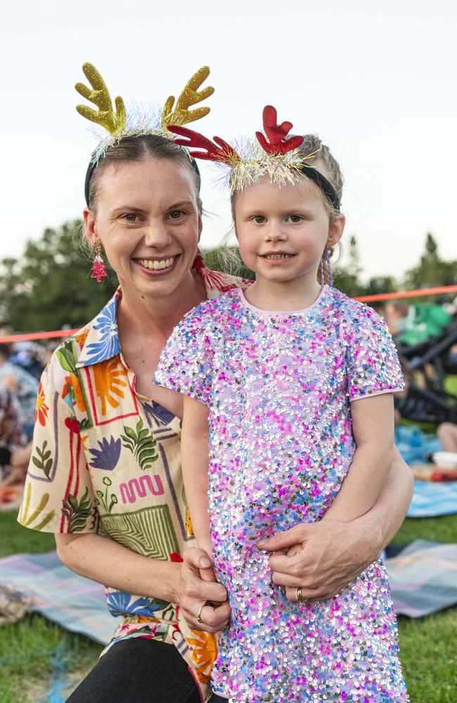 Alex Richards and daughter Maddison Richards at Triple M Mayoral Carols by Candlelight, Sunday, December 8, 2024. Picture: Kevin Farmer