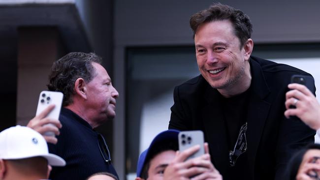 Tech billionaire Elon Musk is concerned the Albanese government is acting like fascists by censoring free speech.