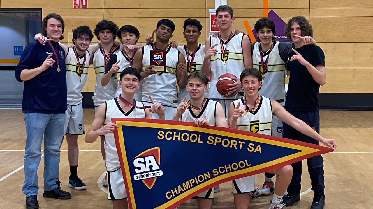 Dodson (back row, third right) with his Glenunga International HS teammates. Picture: Glenunga International High School