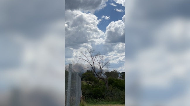 Crews battle huge Wantirna South building fire | Herald Sun