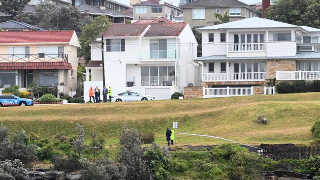 A crime scene was set up on the cliff tops at Diamond Bay. Picture: Jeremy Piper