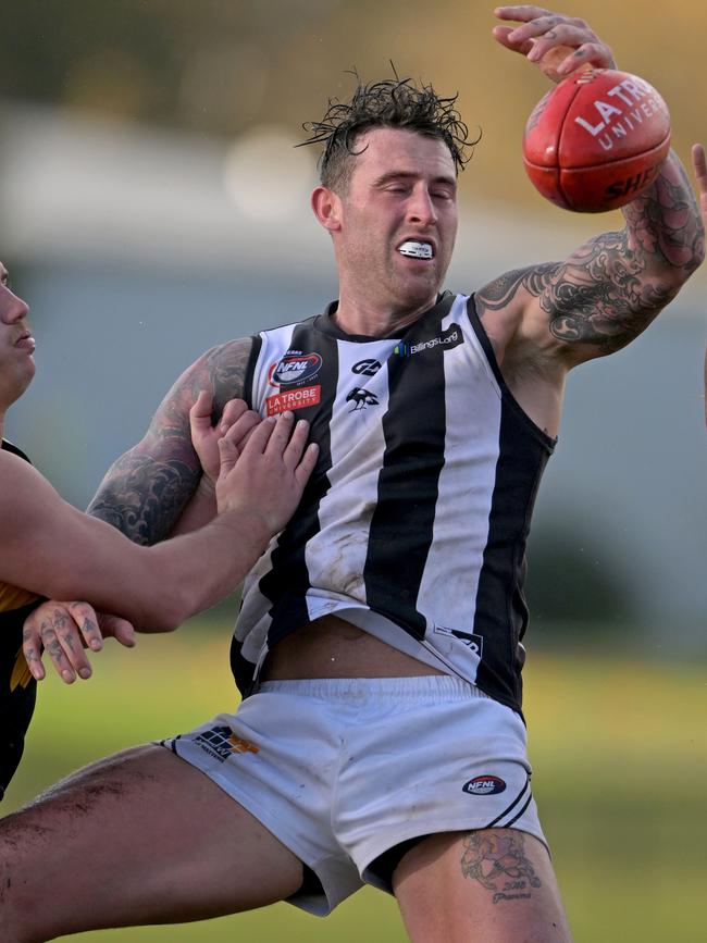 Liam Buxton playing for Montmorency. Picture: Andy Brownbill