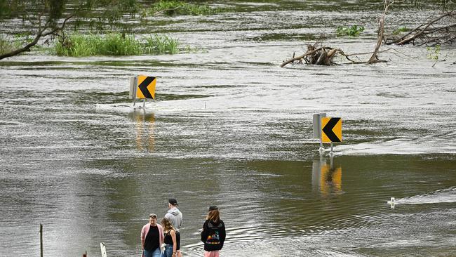 Flood warnings are continuing across Queensland. Picture: Lyndon Mechielsen / Courier Mail