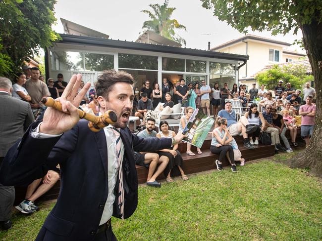 03/02/2024. The SundayTelegraph. PropertyLane Cove, Sydney, NSW, Australia.Pictures from the auction of 20, Cope Street, Lane Cove, as auctioneer Andrew Robertson brings down the gavel on the sale.Picture: Julian Andrews