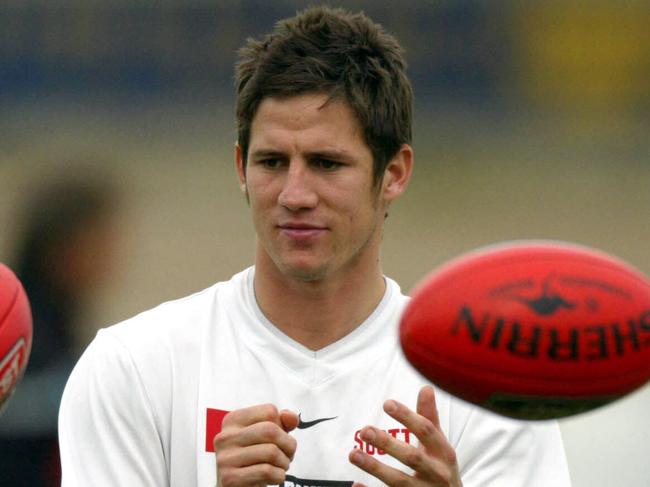 Footballer Aaron Shattock during Port Adelaide Power training at Alberton Oval 11 Jul 2005.