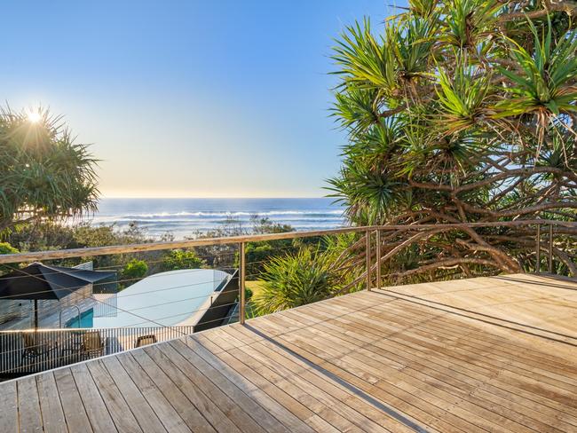 33 Ross Crescent, Sunshine Beach