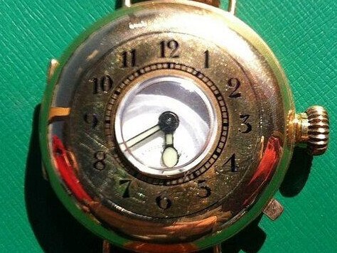 A watch valued at $50,000 has emerged during the History Festival from a private collector, given to aviator Sir Ross Smith in 1919.