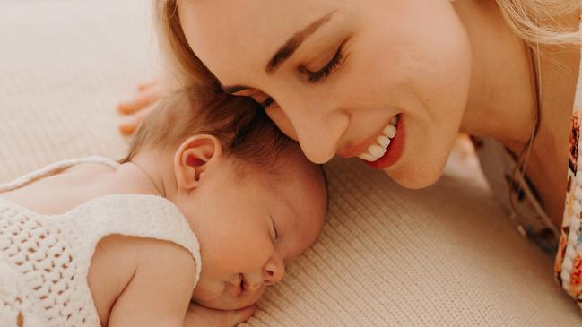 Melissa Jackson and baby Harvey. Mala Moon Photography