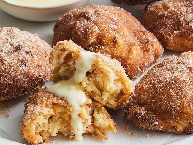 air-fryer-apple-and-cinnamon-fritters-169532-2