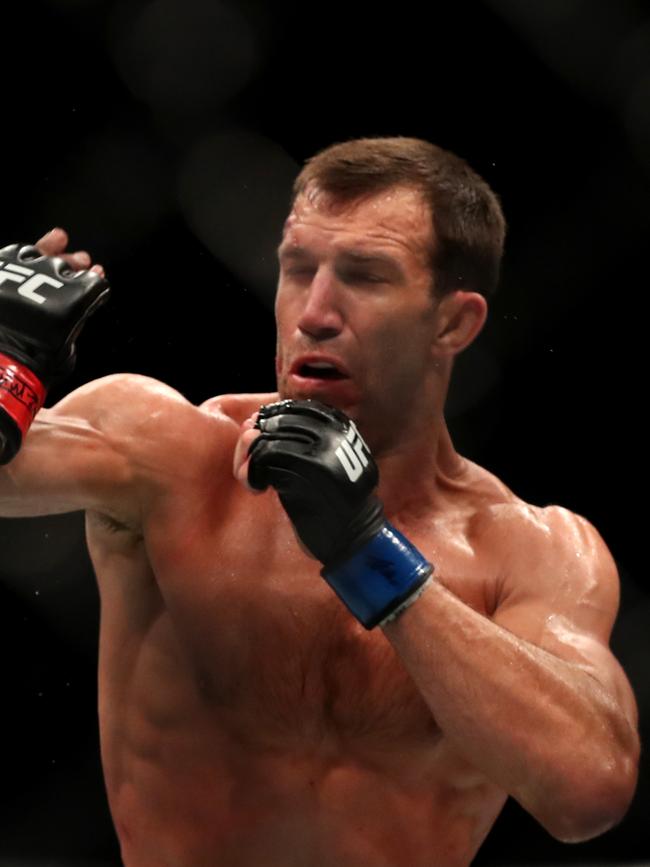 Luke Rockhold in UFC fight mode.