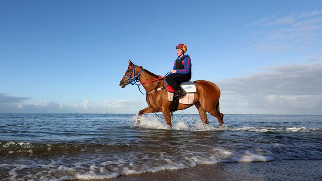 Cup-winner Cassidy pumped to give sole female jockey a winning tip ...