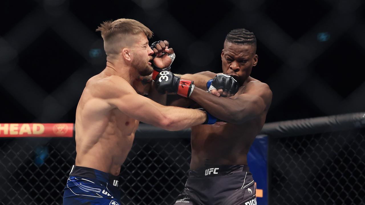 ‘Division needs to move on’: UFC boss’ huge Adesanya call as legend shouts down rematch calls