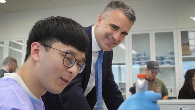 Premier Peter Malinauskas talks to UniSA PhD student Casper Liu, while on a visit to UniSA’s Bradley Lab on July 3. Picture: NCA NewsWire / Dean Martin