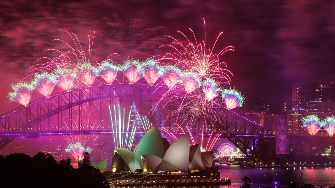 Sydney you stunner: Spectacular show rings in 2025