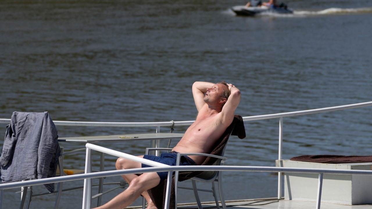 UK media 'desperate' to portray heatwave as 'end of the world'