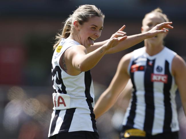 MELBOURNE, AUSTRALIA – SEPTEMBER 27: Tarni White of the Magpies celebrates a goal during the round five AFLW match between Collingwood Magpies and Gold Coast Suns at Swinburne Centre, on September 27, 2024, in Melbourne, Australia. (Photo by Darrian Traynor/Getty Images)