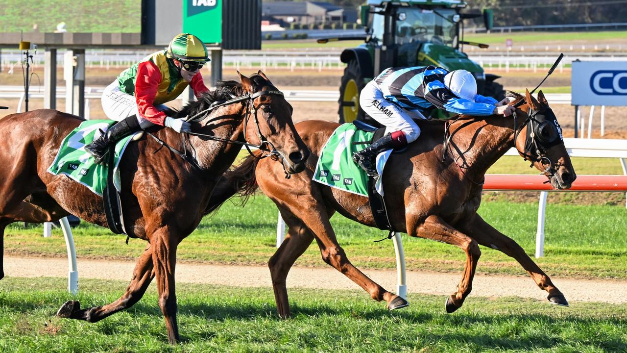 Maher ends quiet carnival with first Warrnambool Cup success