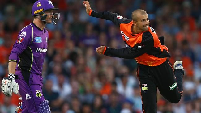 How many will watch Scorchers vs Hurricanes? (Paul Kane/Getty Images)