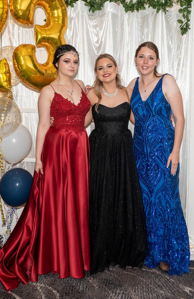 Alaura Jepsen, Isabelle Halliwell and Emmersyn Barrie at Calen District College Graduation dinner, Friday 17 November 2023 Picture: Michaela Harlow
