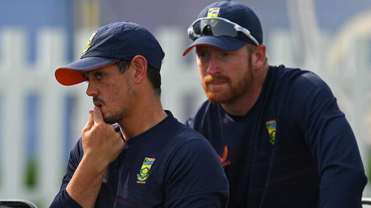 Quinton De Kock (left) is in high demand with BBL clubs. Picture: Indranil Mukherjee/AFP