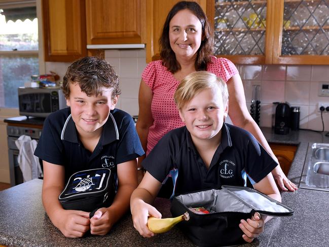 Natalie Packer and her two sons Rory, 11, and Max, 9, getting ready for school. PICTURE: AAP/Mark Brake