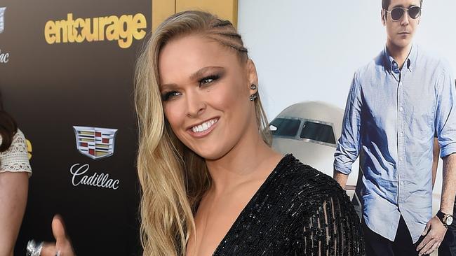 Ronda Rousey in movie star mode at an ‘Entourage’ premiere.