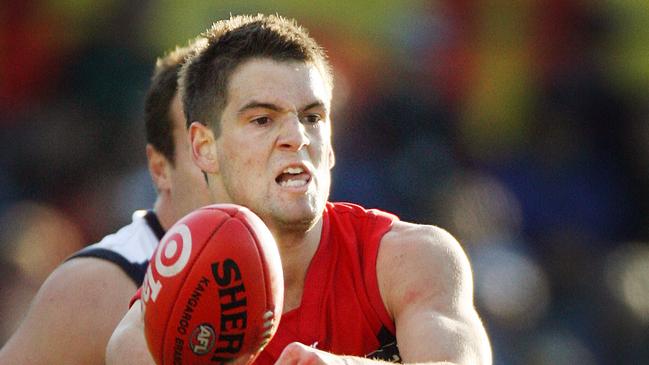 Jared Rivers getting Melbourne out of trouble in 2006.