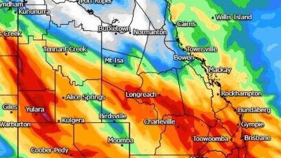 A 3000km rain band is sweeping towards Queensland, threatening record winter rainfall. Picture: Weather Warning Network