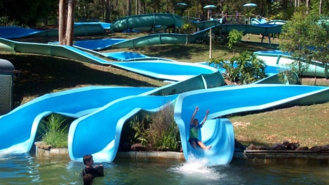 The Australian Woolshed opened at Ferny Hill in 1982 and closed in 2006. The water slides were popular with local teens, and were often used by schools for sport events.