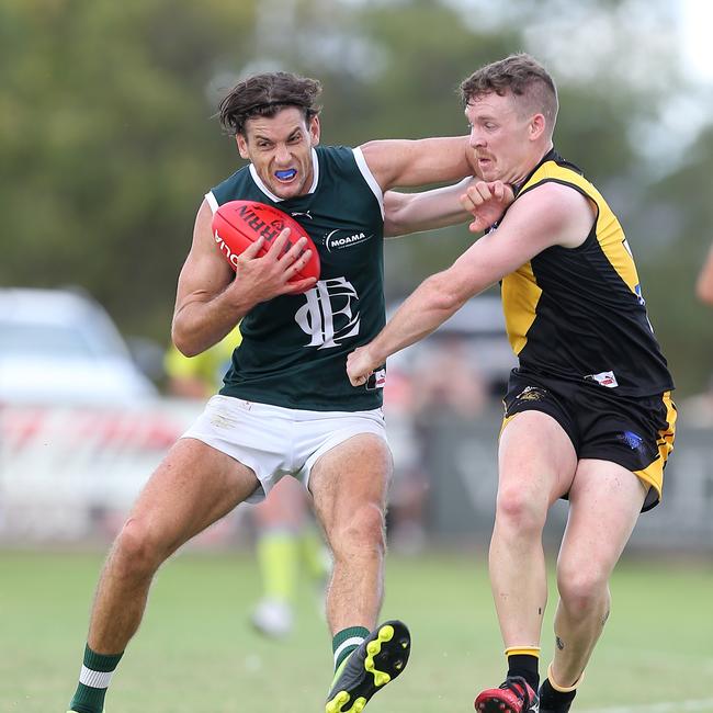 Ruory Kirkby in action for Echuca against Rochester. Picture Yuri Kouzmin