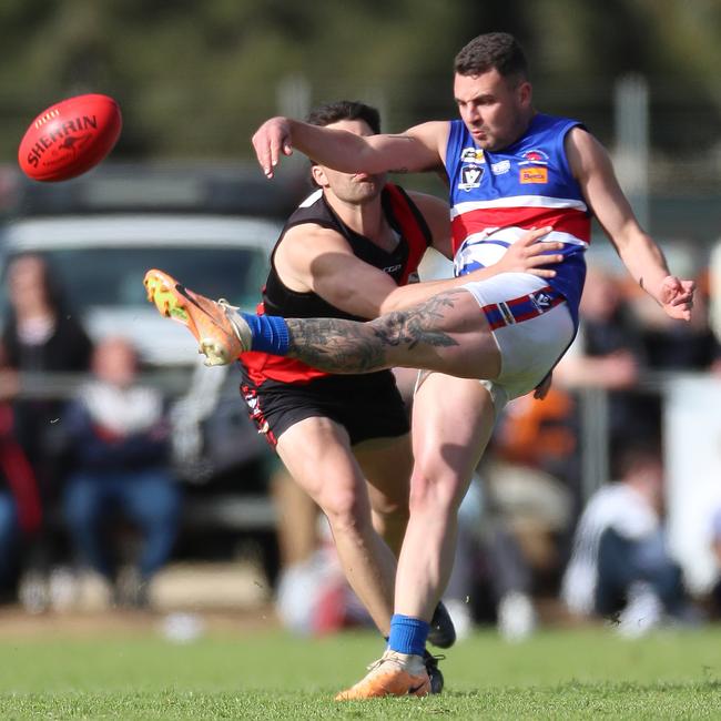 Strathmerton’s Darcy McCormack snaps at goals on his left foot.