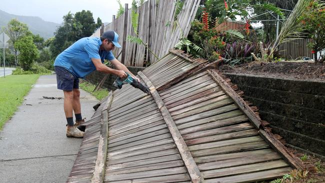 QLD_CP_NEWS_CYCLONEPICS_02MAR21