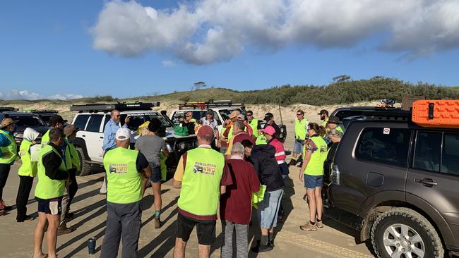 Club members getting their final instructions before the beach clean-up.