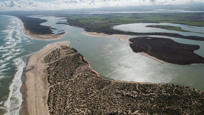 The Murray mouth would need dredging most years, according to a new report on the Murray-Darling Basin Plan.