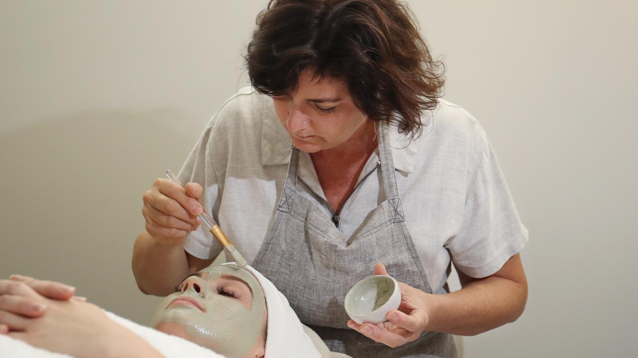 SA’s best beauty therapist: Time running out to vote for your favourite ...