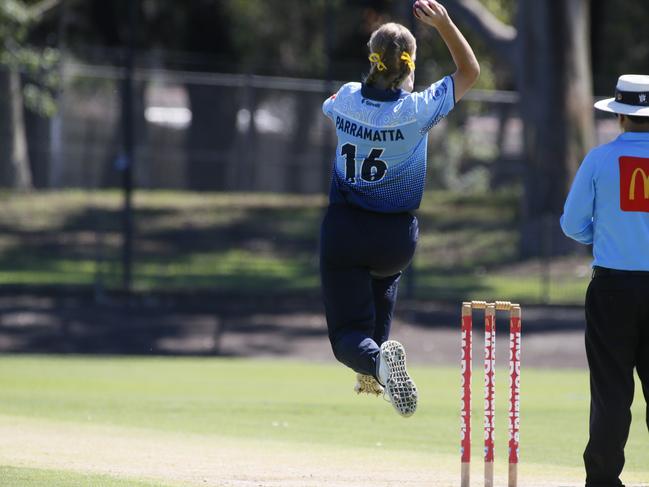 Heidi Nicholls takes flight for Parramatta. Picture Warren Gannon Photography