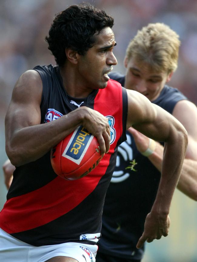 Lovett playing for Essendon in 2008.