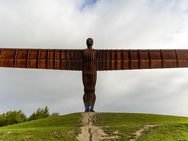 15/15Angel of the North, EnglandAntony Gormley’s contemporary angel first spread its wings in 1998 and has been wowing travellers in Gateshead ever since – but it hasn’t always been that way. At first, the sculpture caused uproar with locals unimpressed by the design. Thankfully, residents soon fell in love with the angel which has since become synonymous with Gateshead.
 LOCATION:
 Durham Rd, Low Eighton, Gateshead, United Kingdom