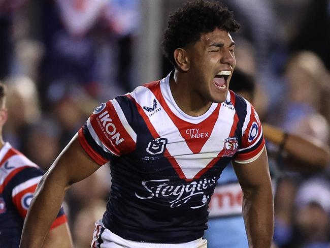 SYDNEY, AUSTRALIA - SEPTEMBER 09:  Siua Wong of the Roosters celebrates after scoring a try during the NRL Elimination Final match between Cronulla Sharks and Sydney Roosters at PointsBet Stadium on September 09, 2023 in Sydney, Australia. (Photo by Mark Metcalfe/Getty Images)