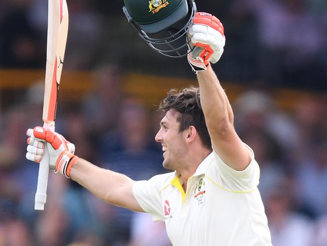 Australia's Mitchell Marsh celebrates making his first test century on Day 3 of the Third Test match between Australia and England at the WACA in Perth, Saturday, December 16, 2017. (AAP Image/Dean Lewins) NO ARCHIVING, EDITORIAL USE ONLY, IMAGES TO BE USED FOR NEWS REPORTING PURPOSES ONLY, NO COMMERCIAL USE WHATSOEVER, NO USE IN BOOKS WITHOUT PRIOR WRITTEN CONSENT FROM AAP