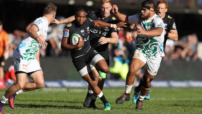 Lukhanyo Am is a weapon for the Springbok. Picture: Steve Haag/Gallo Images/Getty Images