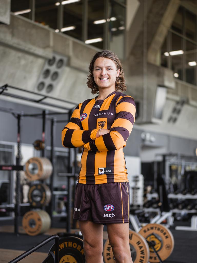 Jack Ginnivan in a Hawthorn jumper fir the first time.