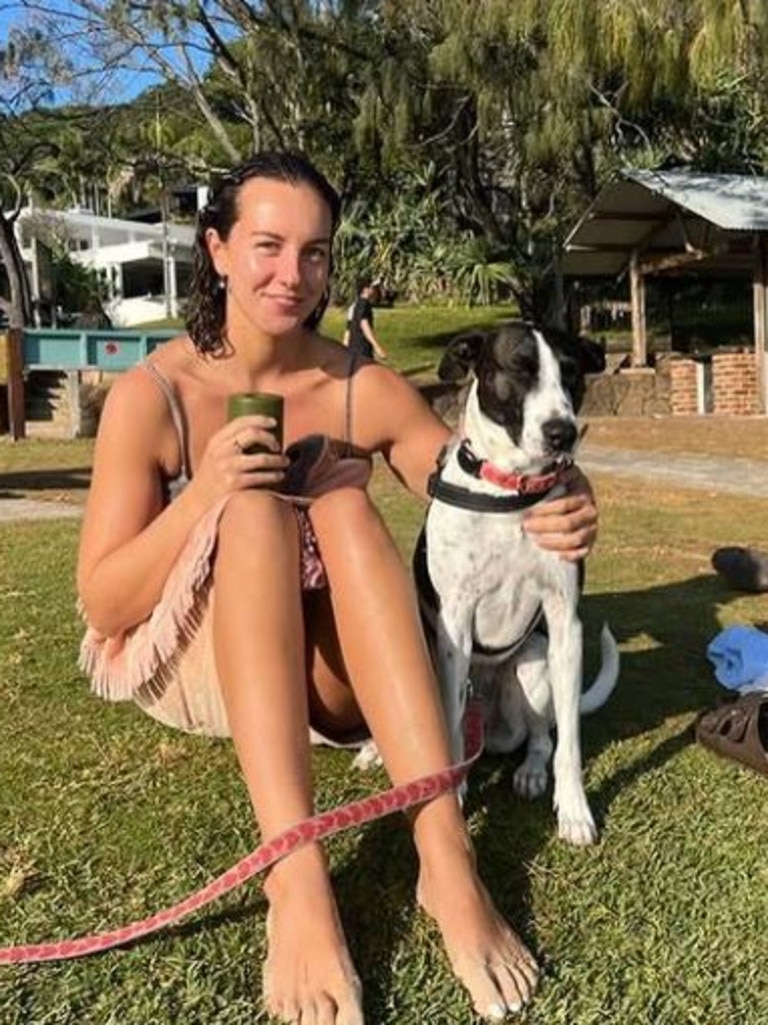 She’s started her own pet sitting business but still doesn’t own a home. . Picture: Instagram/larissaaakay